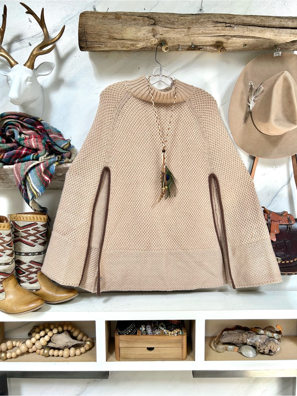 Equestrian Ralph Lauren wool cape w farmhouse cottagecore country western vibe